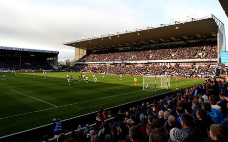 通过采访相 通过采访相